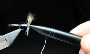 SMHAEN HALF HITCH TOOL WITH A BUILT IN CUTTER