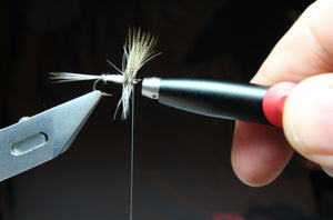 SMHAEN HALF HITCH TOOL WITH A BUILT IN CUTTER